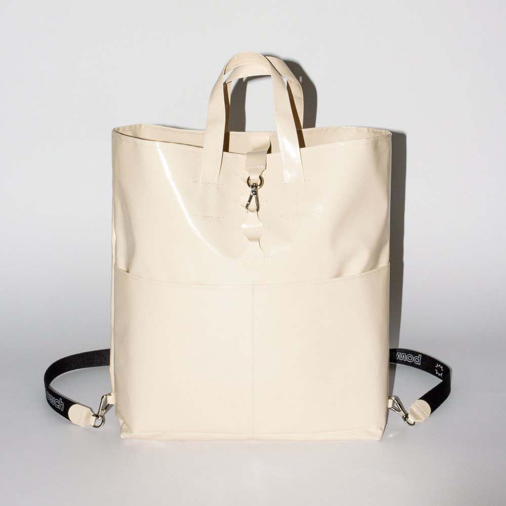 Stuff Bag S, Stuff Bag Small, 24/8 Tasche, 24/8 Tasche Rubinrot, 24/8 Tasche Safran, 24/8 Tasche Anthrazit, Extratasche, Innentasche, Stuff Bag M, Stuff Bag Large, POWCH Laptoptasche, Elektroniktasche Caramel, Elektroniktasche, Powch, Record Bag, Schaltplattentasche, Recycling Shopper, Recycling-Umhängetasche, Hüfttasche, Geschenk, Geschenkidee, Manufaktur, Handtasche