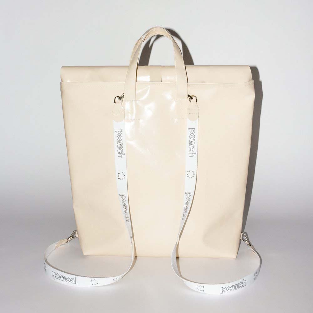 Stuff Bag S, Stuff Bag Small, 24/8 Tasche, 24/8 Tasche Rubinrot, 24/8 Tasche Safran, 24/8 Tasche Anthrazit, Extratasche, Innentasche, Stuff Bag M, Stuff Bag Large, POWCH Laptoptasche, Elektroniktasche Caramel, Elektroniktasche, Powch, Record Bag, Schaltplattentasche, Recycling Shopper, Recycling-Umhängetasche, Hüfttasche, Geschenk, Geschenkidee, Manufaktur, Handtasche
