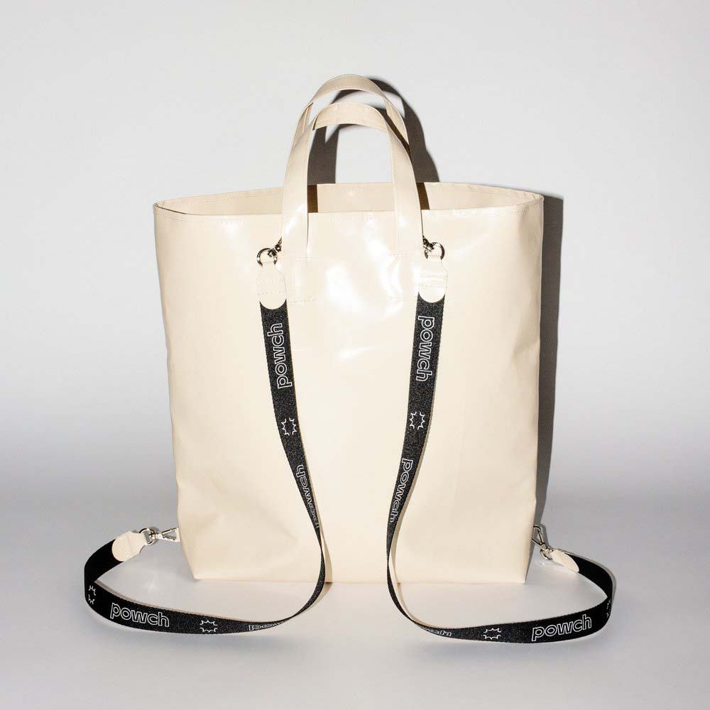 Stuff Bag S, Stuff Bag Small, 24/8 Tasche, 24/8 Tasche Rubinrot, 24/8 Tasche Safran, 24/8 Tasche Anthrazit, Extratasche, Innentasche, Stuff Bag M, Stuff Bag Large, POWCH Laptoptasche, Elektroniktasche Caramel, Elektroniktasche, Powch, Record Bag, Schaltplattentasche, Recycling Shopper, Recycling-Umhängetasche, Hüfttasche, Geschenk, Geschenkidee, Manufaktur, Handtasche
